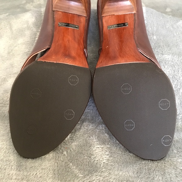 Chocolate Thong Open Toe Heels - Picture 6 of 6